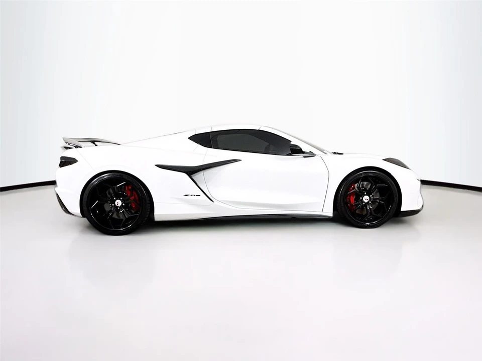 2023 Chevrolet Corvette C8 - Image 8 of 21