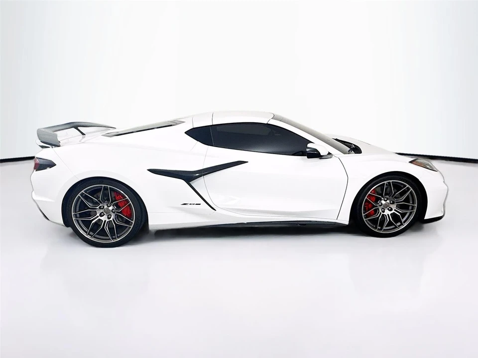 2023 Chevrolet Corvette C8 - Image 8 of 21