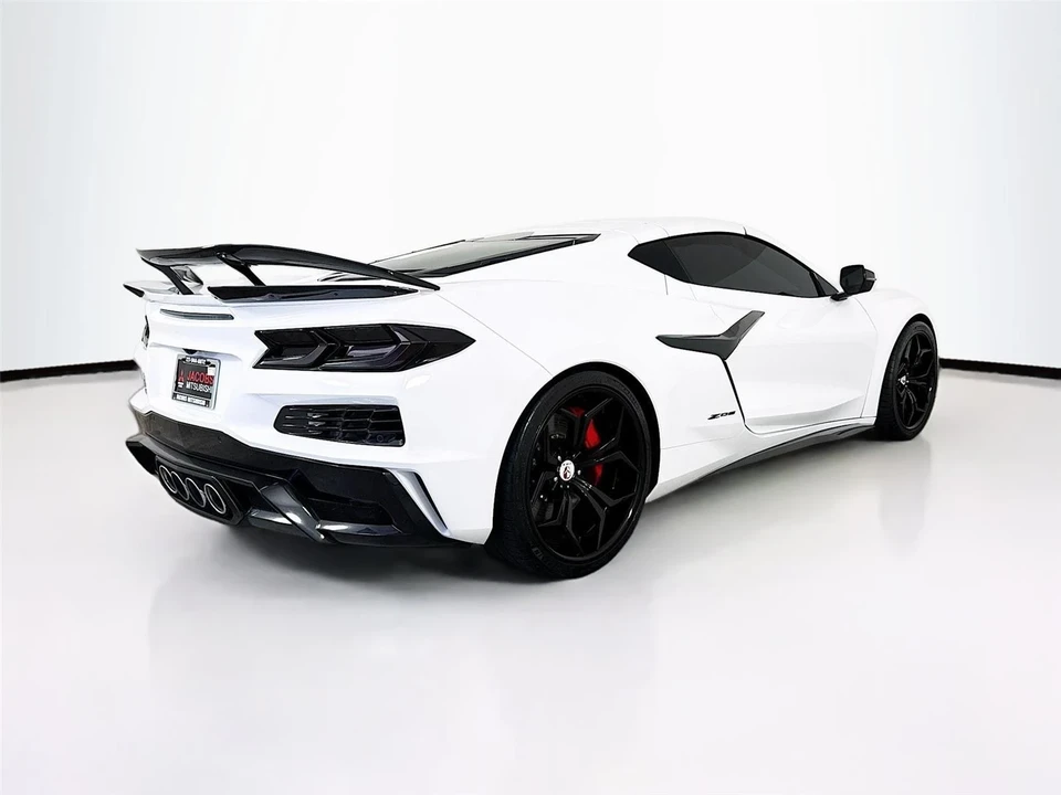 2023 Chevrolet Corvette C8 - Image 7 of 12