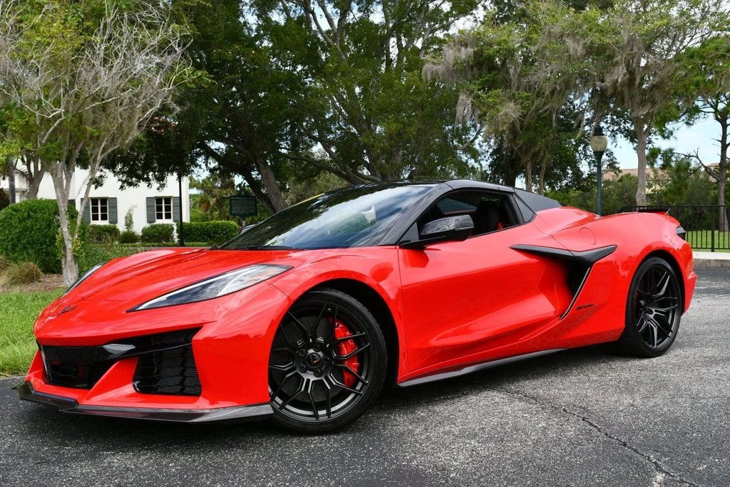 2023 Chevrolet Corvette C8 Z06 - Image 2 of 31