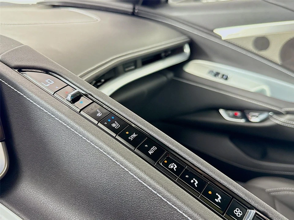 2023 Chevrolet Corvette C8 - Image 16 of 21