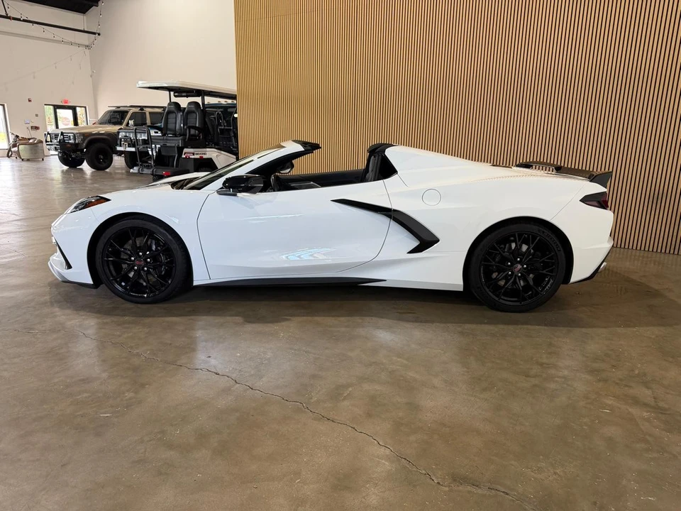 2023 Chevrolet Corvette C8 - Image 8 of 31
