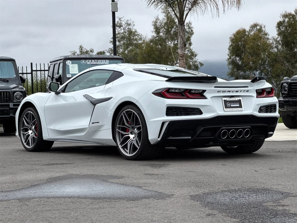 2023 Chevrolet Corvette C8 - Image 5 of 12