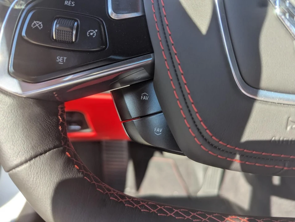 2023 Chevrolet - Image 26 of 31