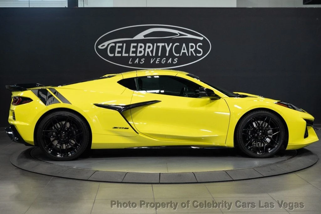 2023 Chevrolet Corvette C8 Z06 - Image 8 of 12