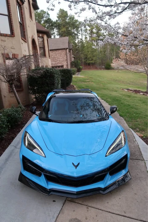 2023 Chevrolet Corvette C8 Z06 - Image 2 of 10