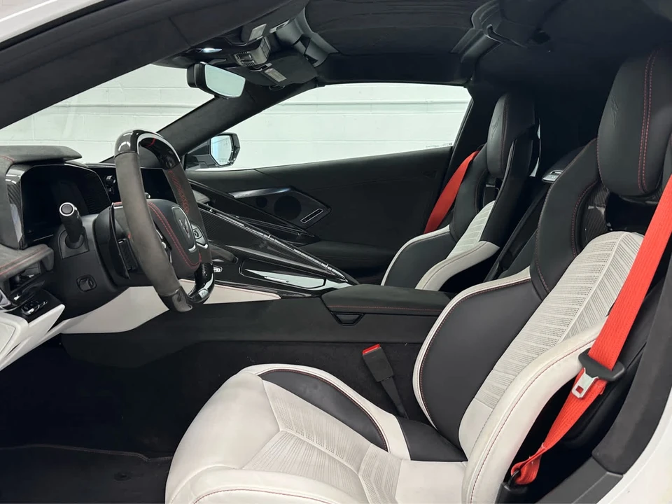 2023 Chevrolet Corvette C8 Z06 - Image 11 of 31