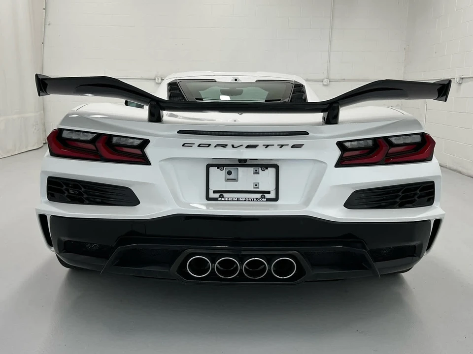 2023 Chevrolet Corvette C8 Z06 - Image 7 of 31
