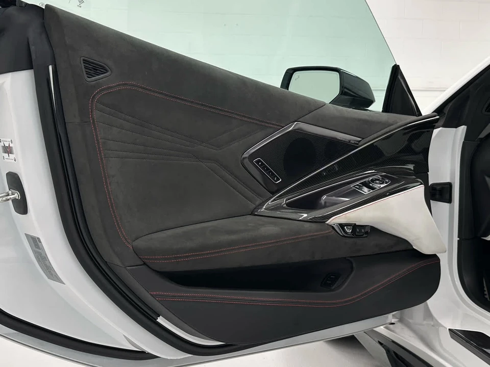 2023 Chevrolet Corvette C8 Z06 - Image 17 of 31