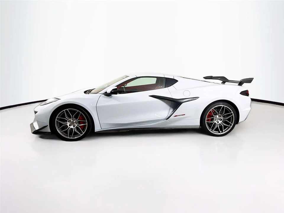 2023 Chevrolet Corvette C8 - Image 4 of 12