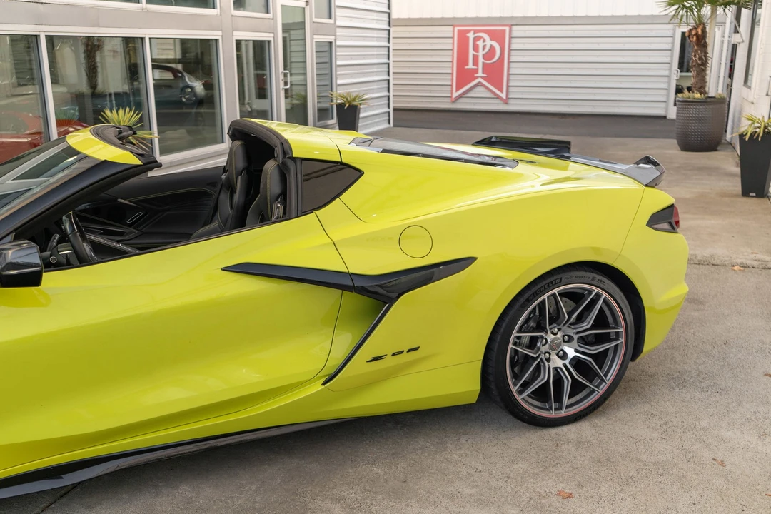 2023 Chevrolet Corvette C8 Z06 - Image 4 of 21