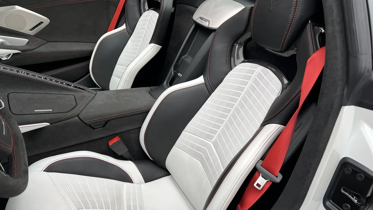 2023 Chevrolet Corvette C8 - Image 5 of 12