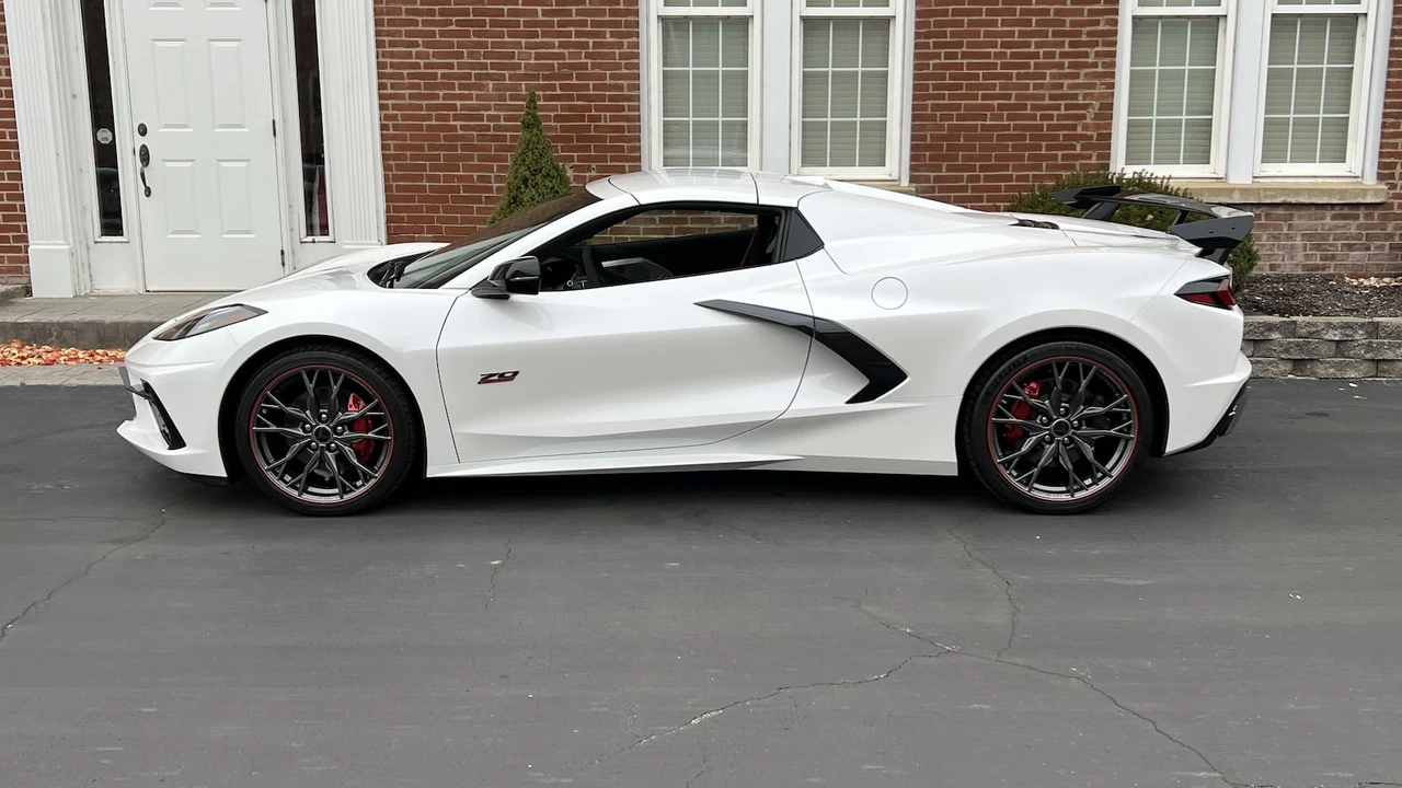 2023 Chevrolet Corvette C8 - Image 11 of 12
