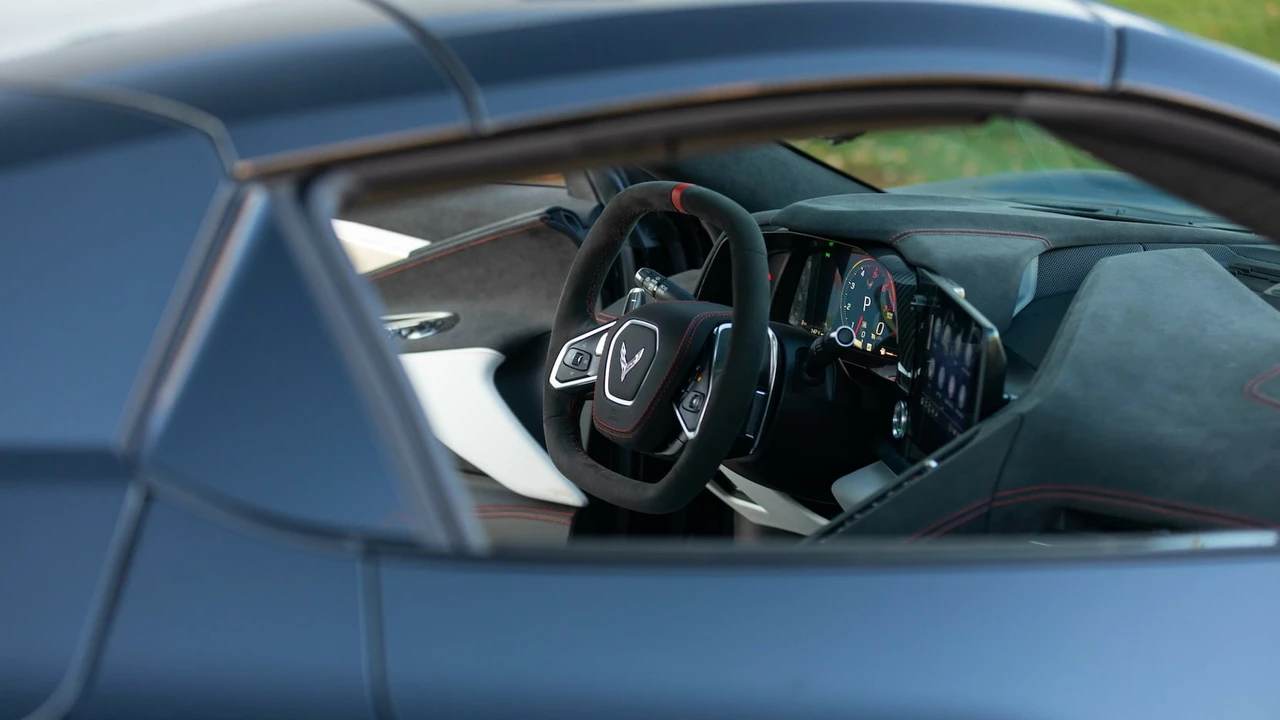 2023 Chevrolet Corvette C8 - Image 10 of 29