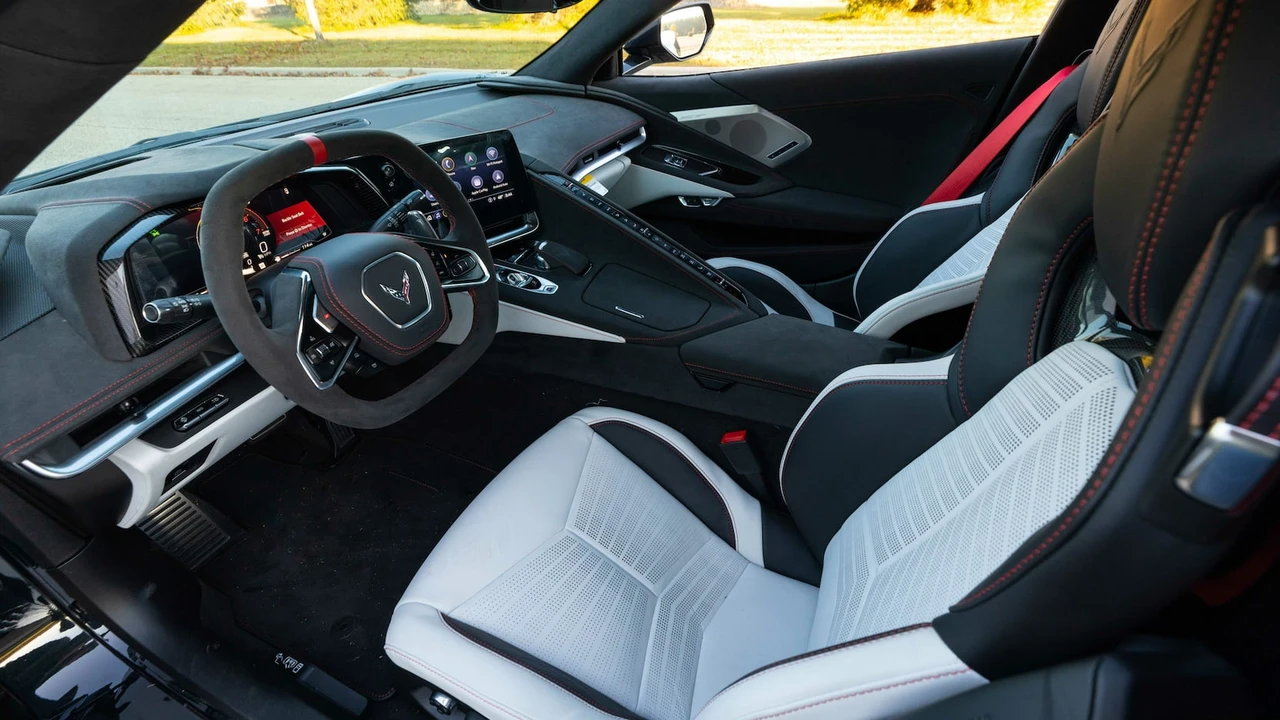 2023 Chevrolet Corvette C8 - Image 4 of 29