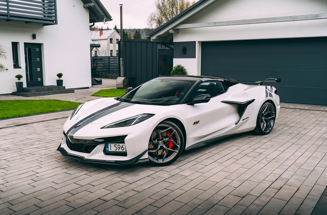 2023 Chevrolet Corvette C8 Z06 - Image 3 of 31