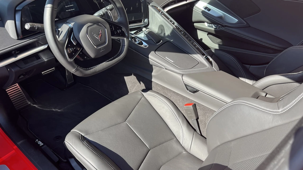 2023 Chevrolet Corvette C8 - Image 4 of 9