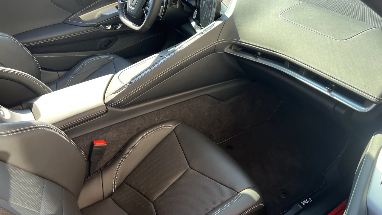 2023 Chevrolet Corvette C8 - Image 5 of 9