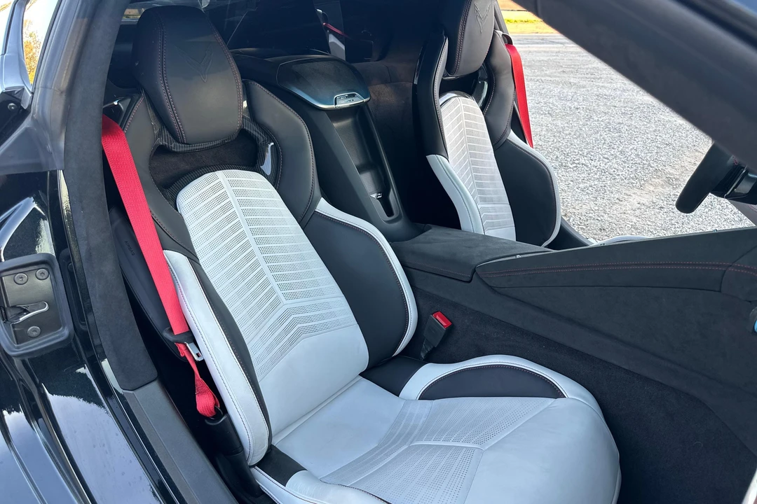2023 Chevrolet Corvette C8 - Image 28 of 31