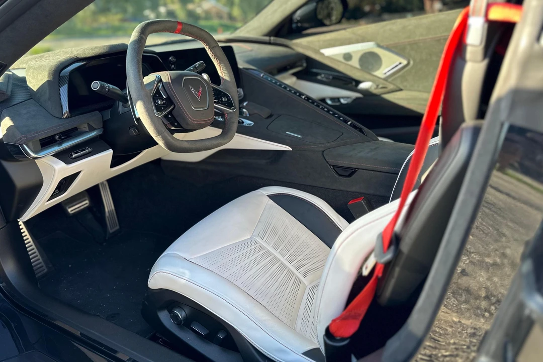 2023 Chevrolet Corvette C8 - Image 26 of 31