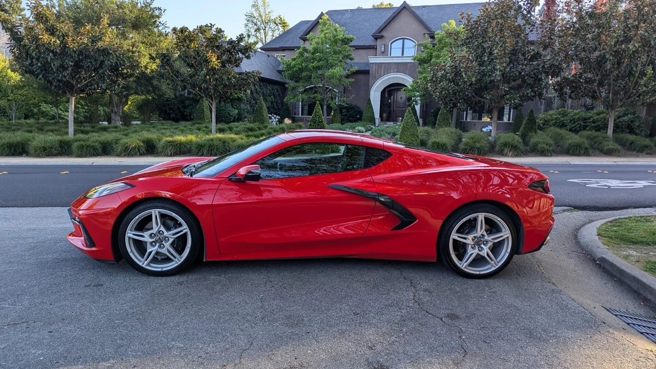 2023 Chevrolet Corvette C8 - Image 27 of 28