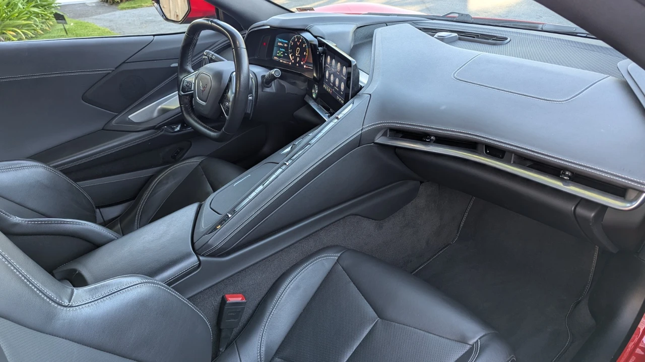 2023 Chevrolet Corvette C8 - Image 15 of 28