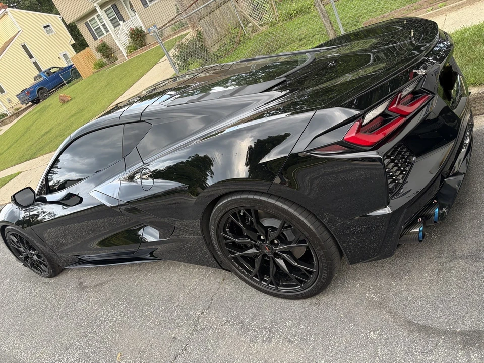 2023 Chevrolet Corvette C8 - Image 9 of 29
