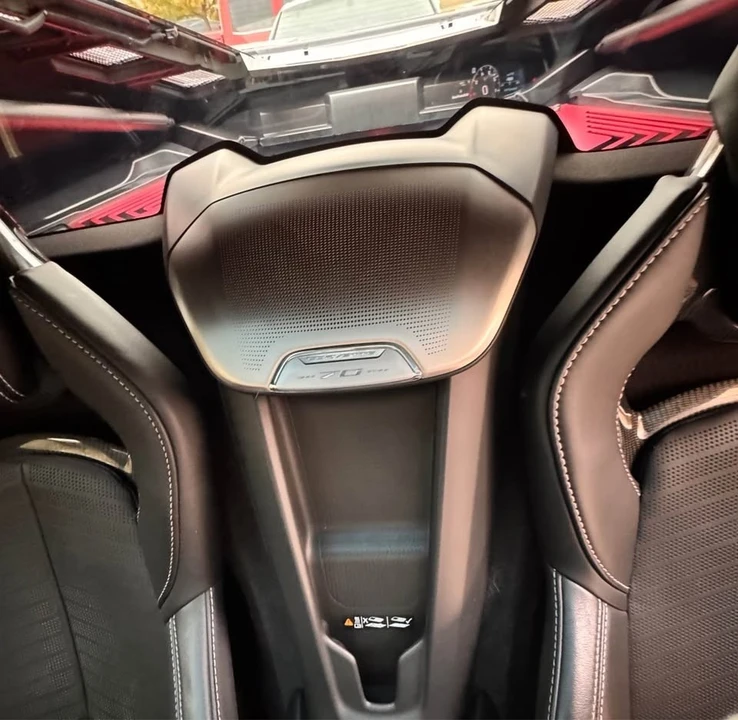 2023 Chevrolet Corvette C8 - Image 7 of 10