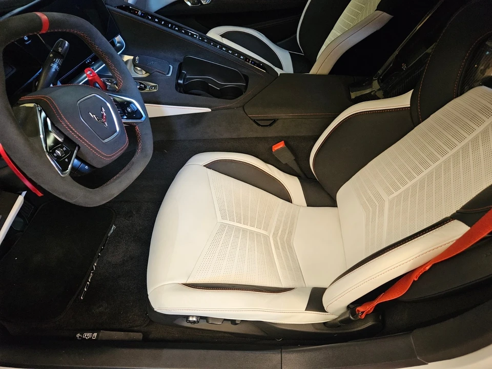 2023 Chevrolet Corvette C8 - Image 16 of 21