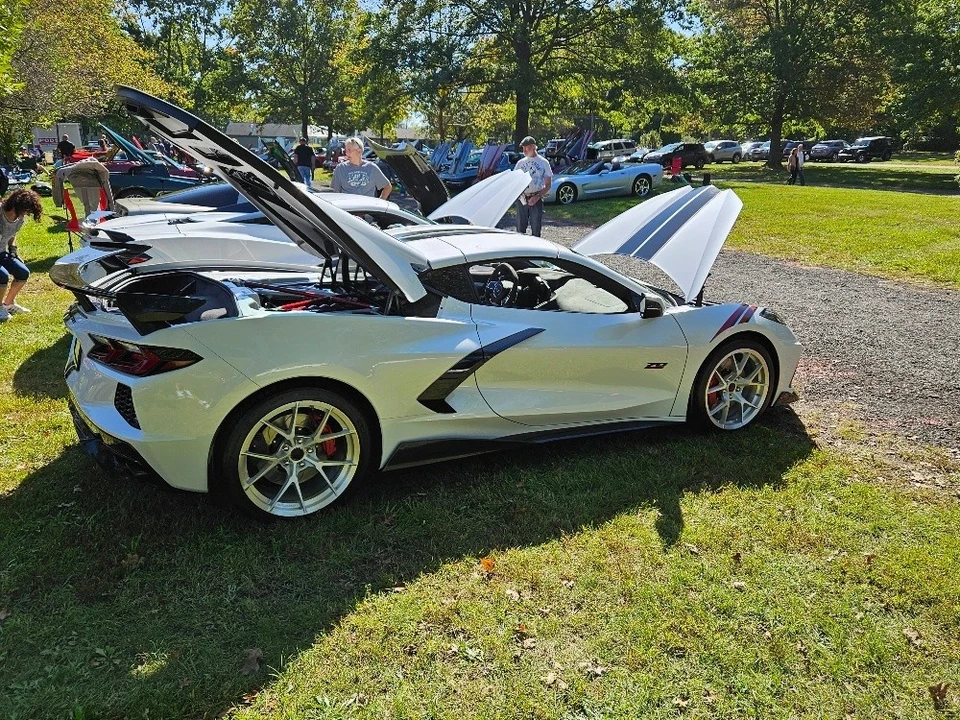 2023 Chevrolet Corvette C8 - Image 2 of 21