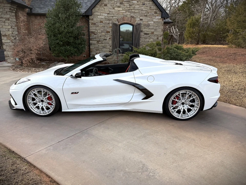 2023 Chevrolet Corvette C8 - Image 2 of 21