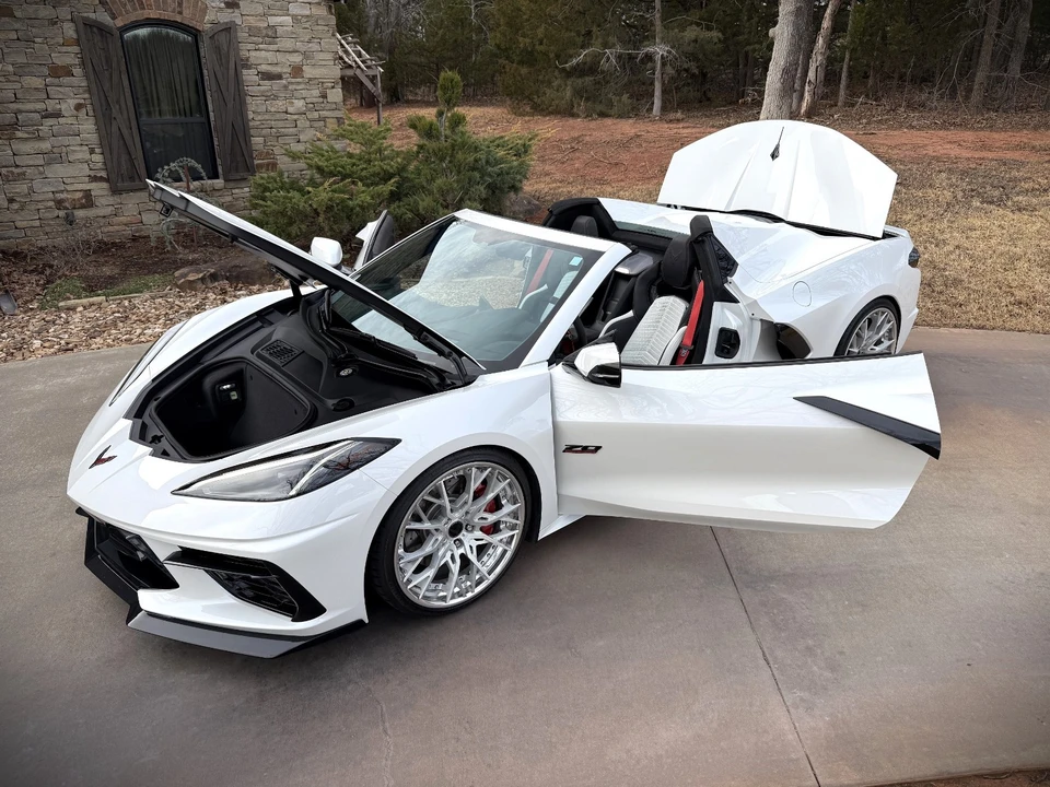 2023 Chevrolet Corvette C8 - Image 19 of 21