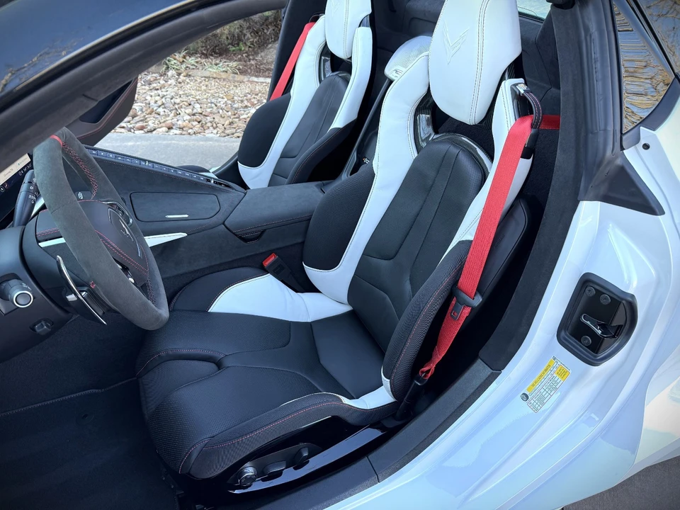 2023 Chevrolet Corvette C8 - Image 18 of 21