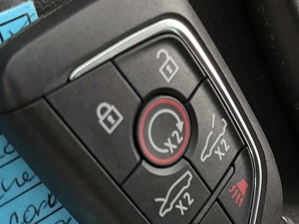 2023 Chevrolet Corvette C8 - Image 12 of 31