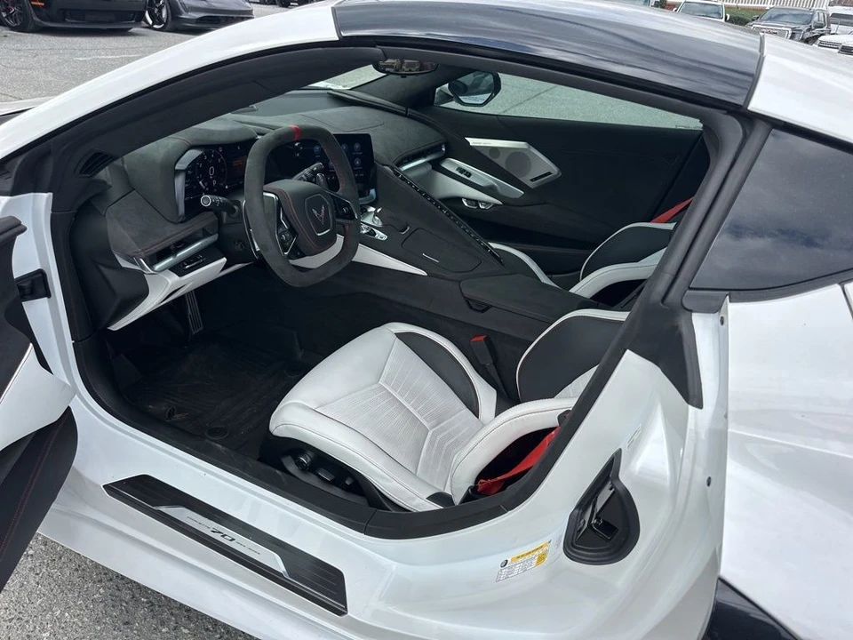 2023 Chevrolet Corvette C8 - Image 10 of 12