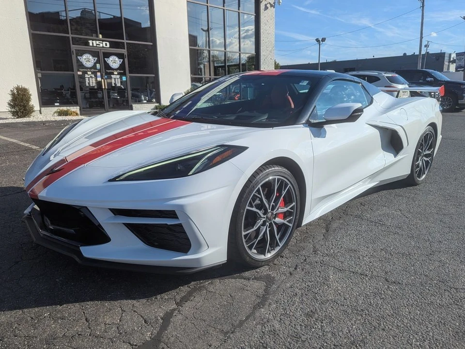 2023 Chevrolet Corvette C8 - Image 2 of 31
