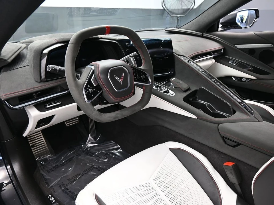 2023 Chevrolet Corvette C8 - Image 10 of 12