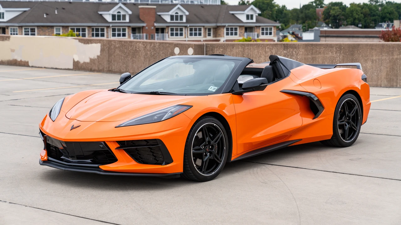 2023 Chevrolet Corvette C8 - Image 2 of 31