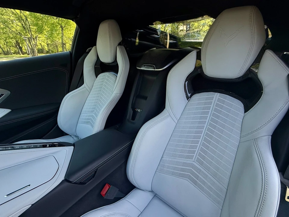 2023 Chevrolet Corvette C8 - Image 11 of 31