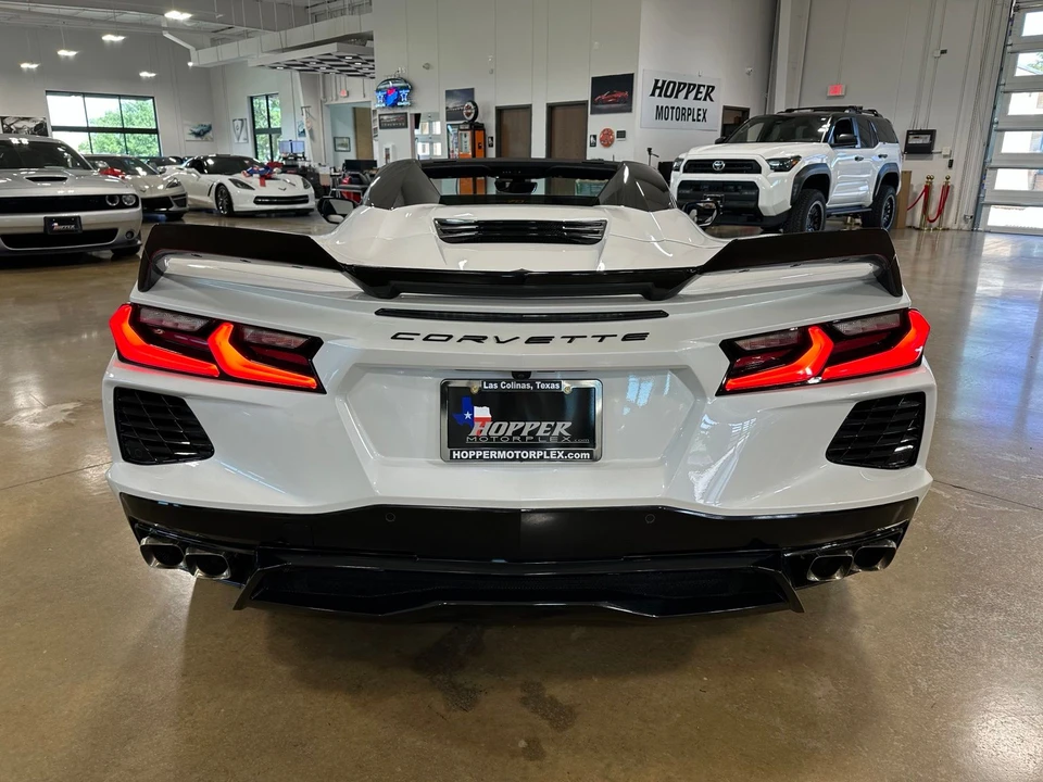 2023 Chevrolet Corvette C8 - Image 11 of 31