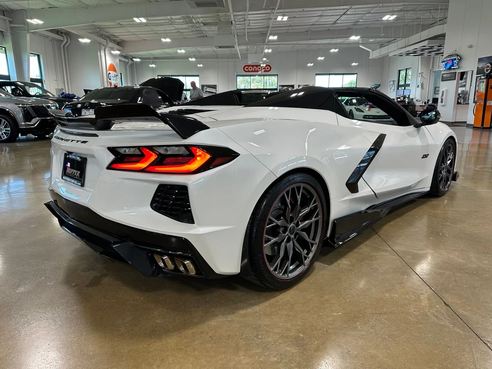 2023 Chevrolet Corvette C8 - Image 13 of 31