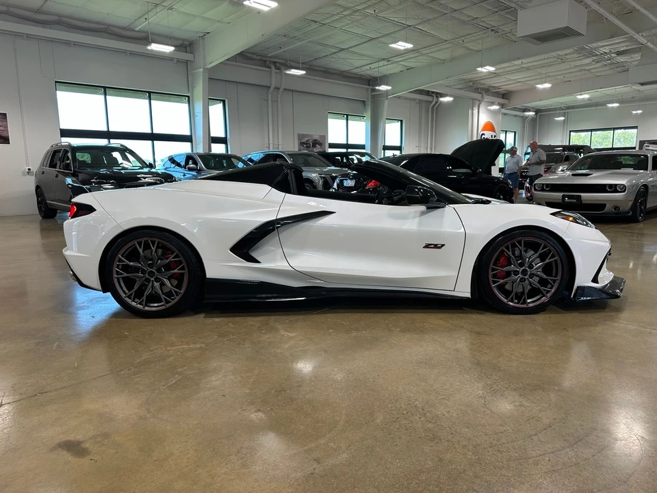 2023 Chevrolet Corvette C8 - Image 15 of 31