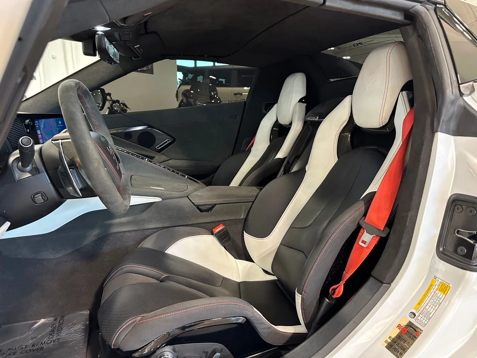 2023 Chevrolet Corvette C8 - Image 20 of 31
