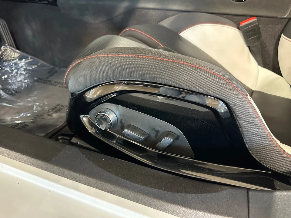 2023 Chevrolet Corvette C8 - Image 21 of 31