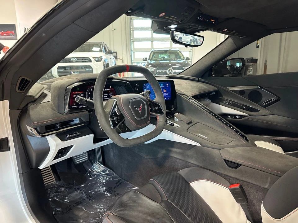 2023 Chevrolet Corvette C8 - Image 23 of 31