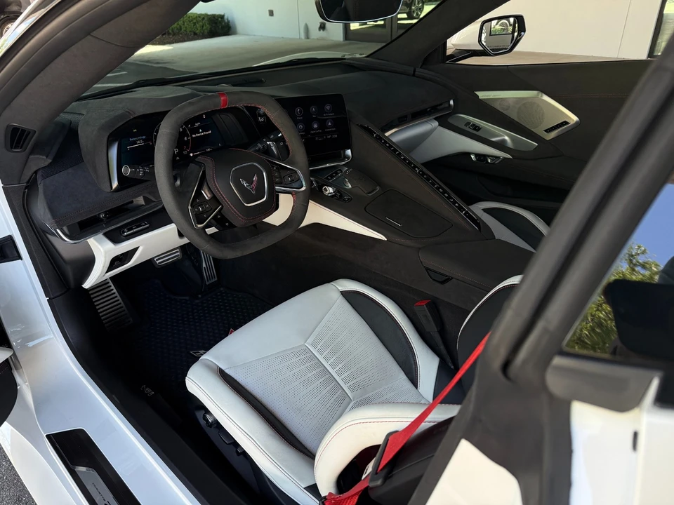 2023 Chevrolet Corvette C8 - Image 29 of 31
