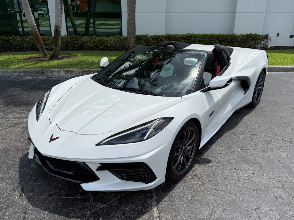 2023 Chevrolet Corvette C8 - Image 9 of 31