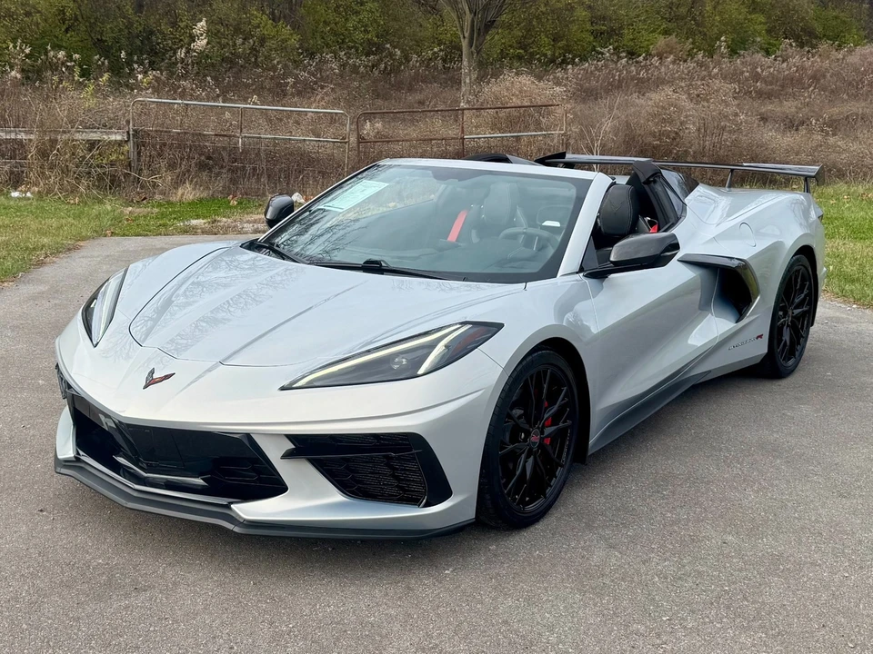 2023 Chevrolet Corvette C8 - Image 2 of 12