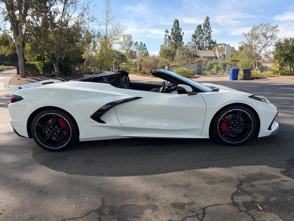 2023 Chevrolet Corvette C8 - Image 17 of 31