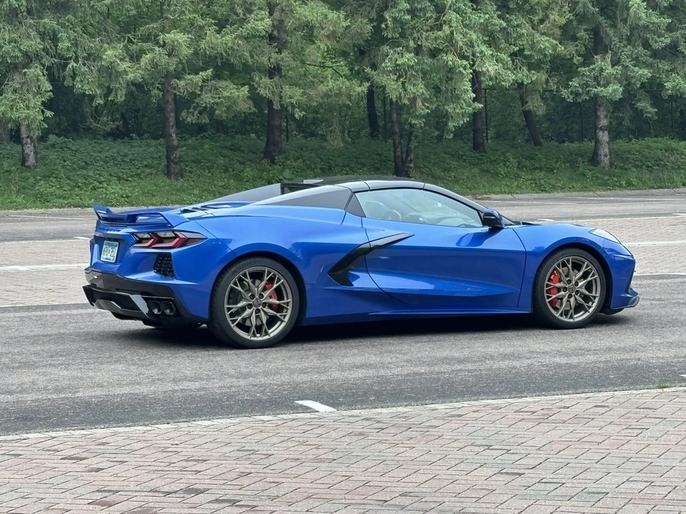 2023 Chevrolet Corvette C8 - Image 10 of 31
